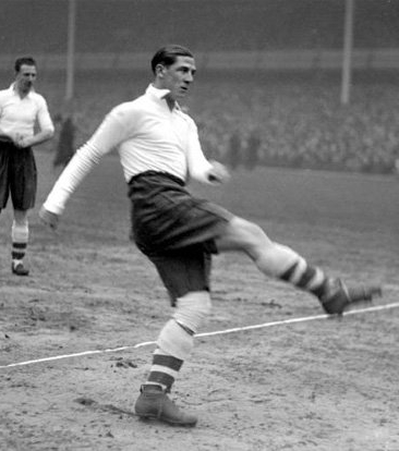 7 голов Теда Дрейка в Англии