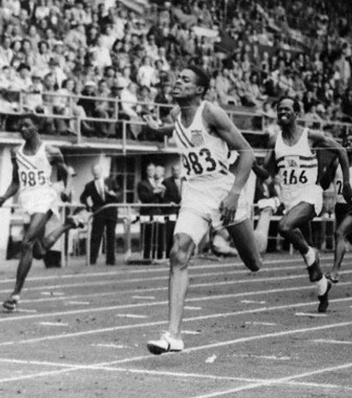 Стэнфилд Эндрю