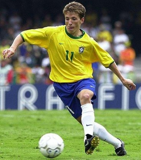 Жуниньо Паулиста