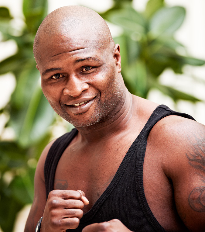 Тони Джеймс