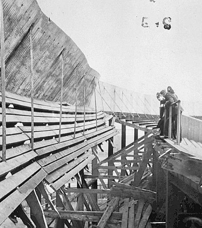 Обрушение трибуны на 