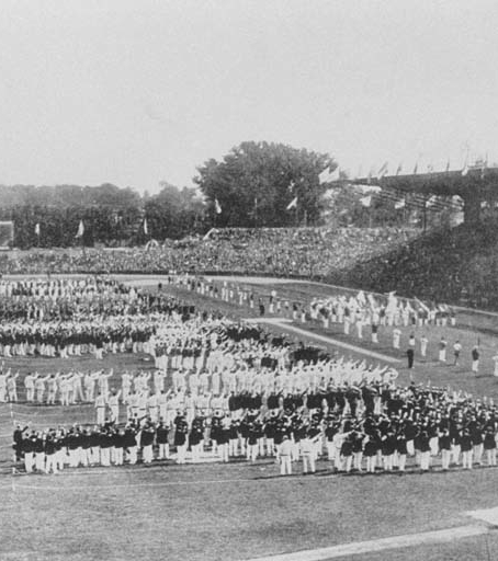 Париж снова принял Олимпиаду