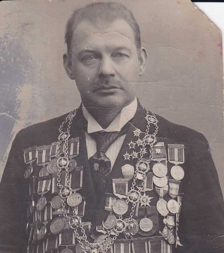 Хельгеруд Альберт