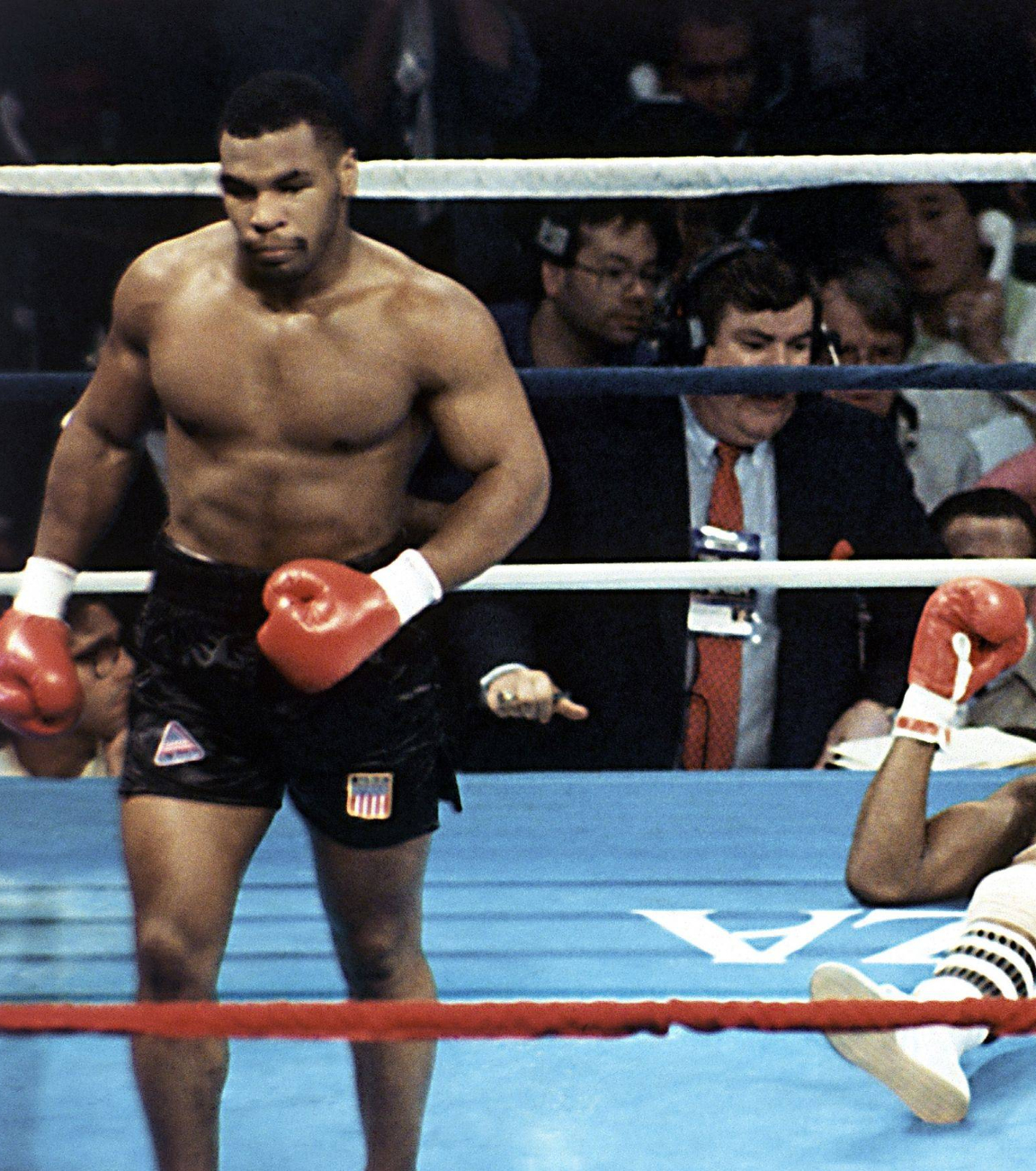 Тайсон стартовал с нокаута