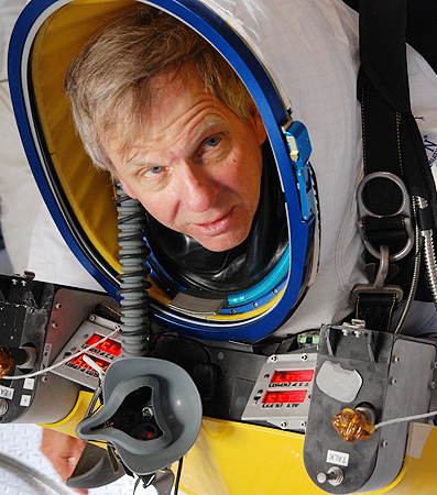 Юстас побил рекорд Баумгартнера