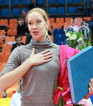 Година завершила карьеру