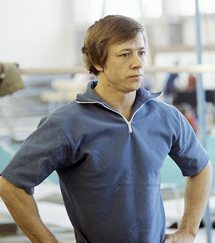 Памятник Николаю Андрианову